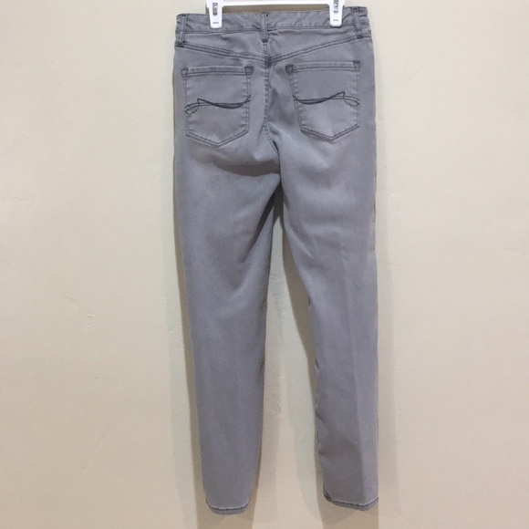Gloria Vanderbilt grey pant - Picture 5 of 11
